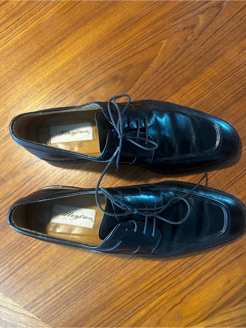 Mezlan Men's Black Leather Lace-Up Oxfords